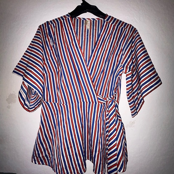 Red white blue strip blouse - Picture 1 of 2